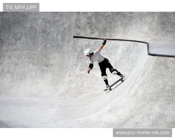 世界滑板城市赛中国选手在碗池与街式双线发力
